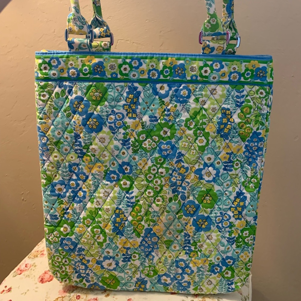 Vera Bradley tote bag